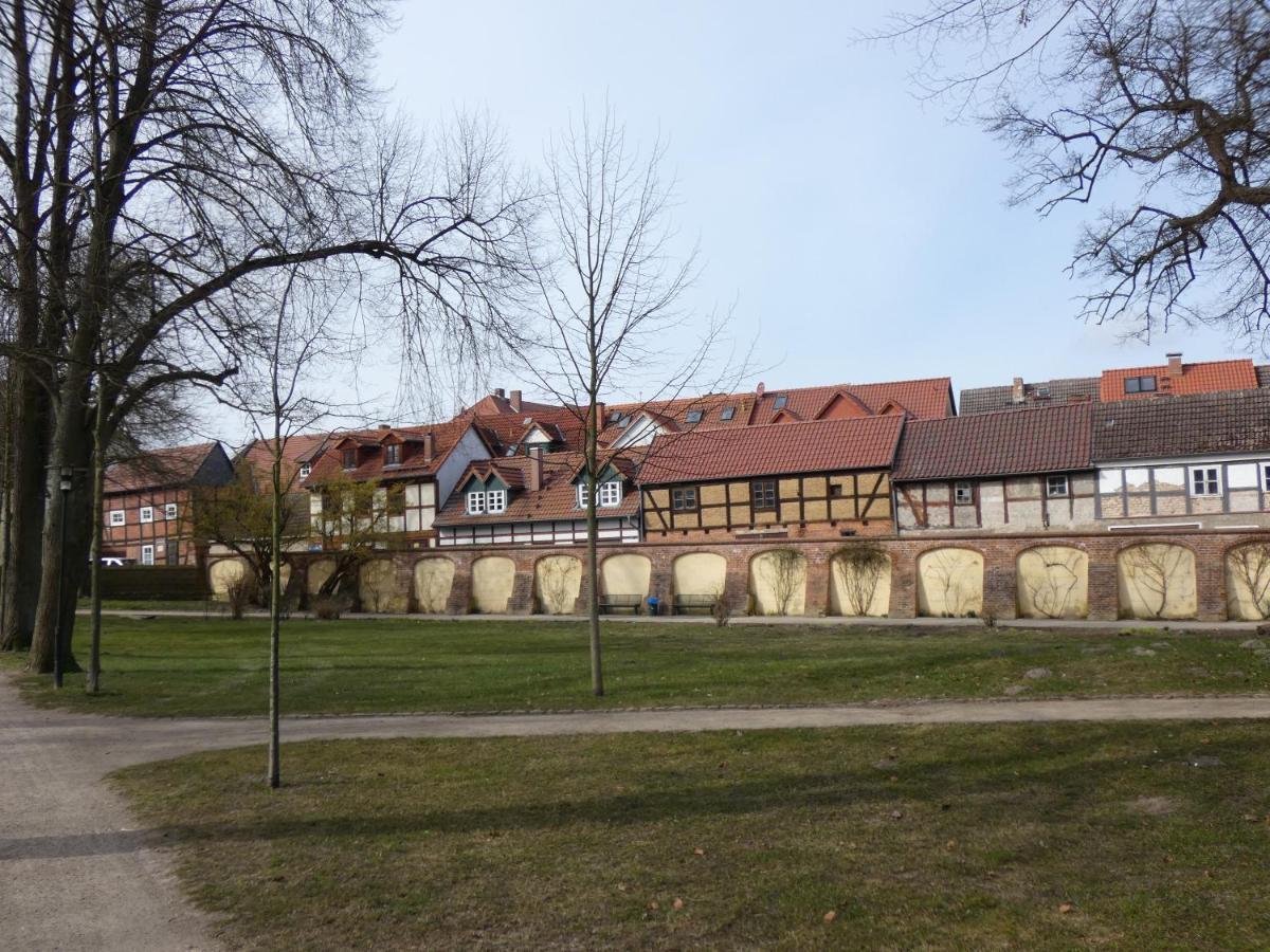 Ferienwohnung Am Schloss Reuterstadt Stavenhagen Zewnętrze zdjęcie